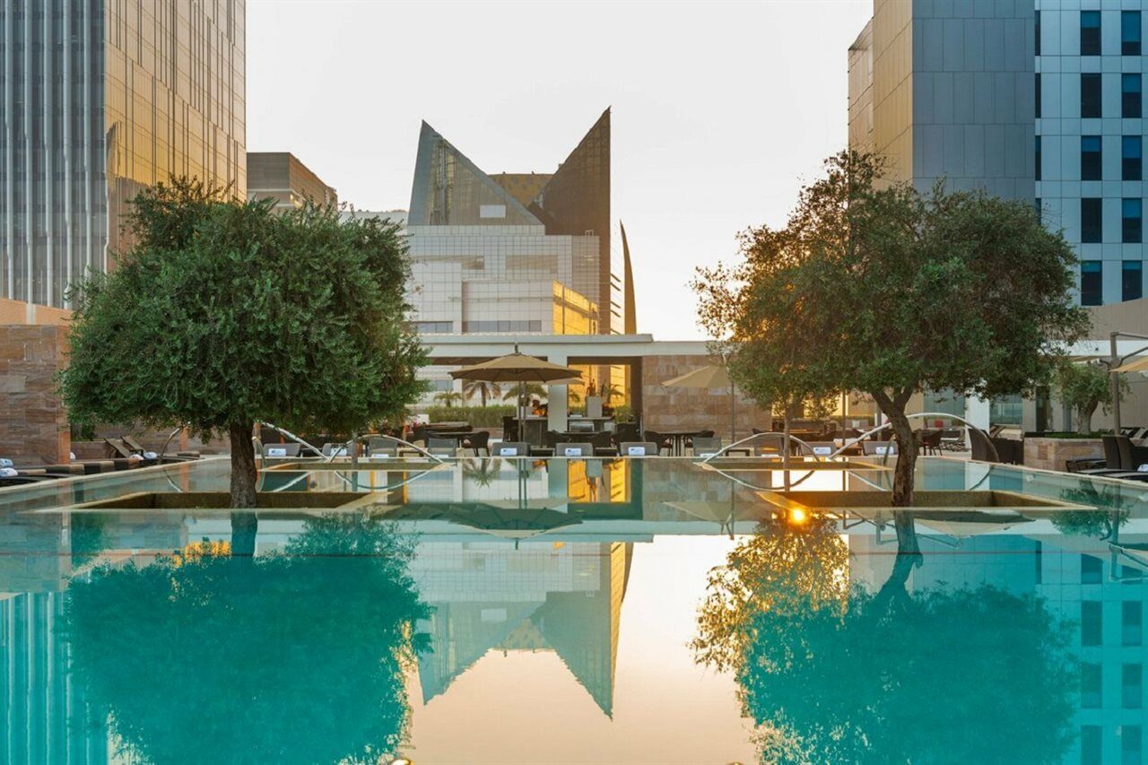 آلوفت أبوظبي 4*